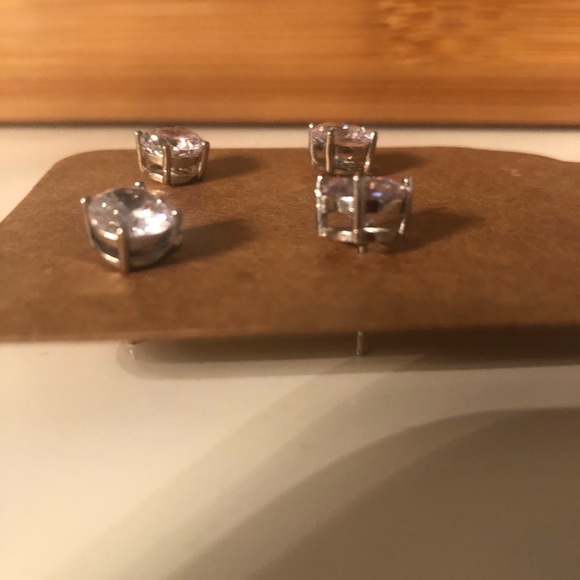 Jtushy- earrings by Jenna Jameson - Picture 3 of 4